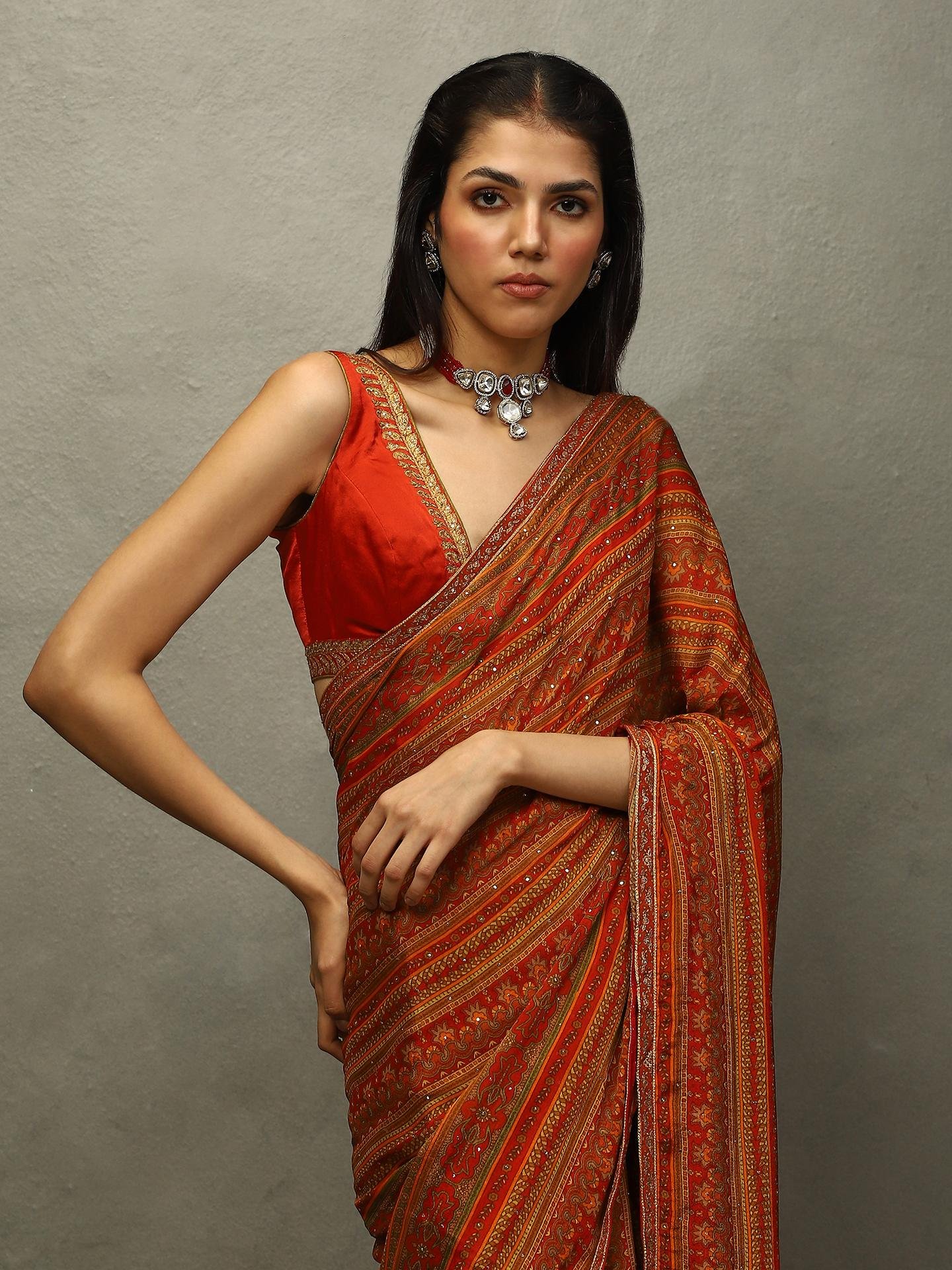 Red & Beige Vasu Saree - Image 3